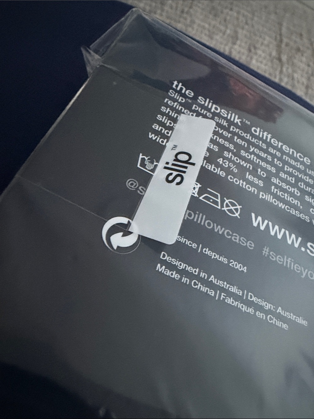 Slip Black Silk-Feel Pillowcase in Branded Packaging - Picture 4 of 8